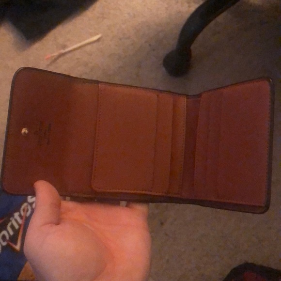 Wallet - Picture 2 of 5